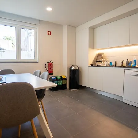 Sublime Coliseum Apartment